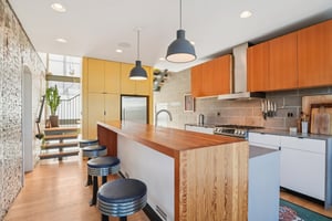 S Elati St-S2001-019.jpg