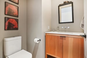 S Elati St-S2001-026.jpg