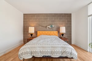 S Elati St-S2001-035.jpg