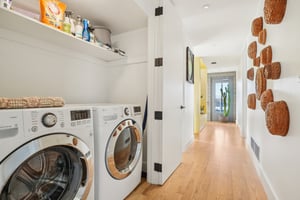 S Elati St-S2001-042.jpg