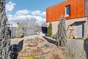 S Elati St-S2001-081.jpg