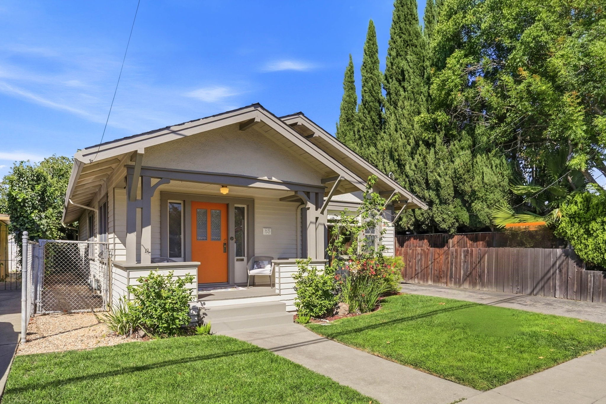 002_F8_85 S Keeble Ave