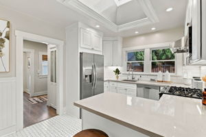 012_F8_85 S Keeble Ave