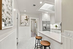 014_F8_85 S Keeble Ave