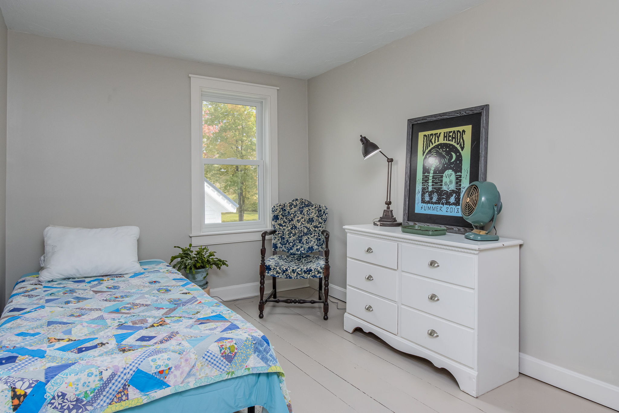 Bedroom2-2