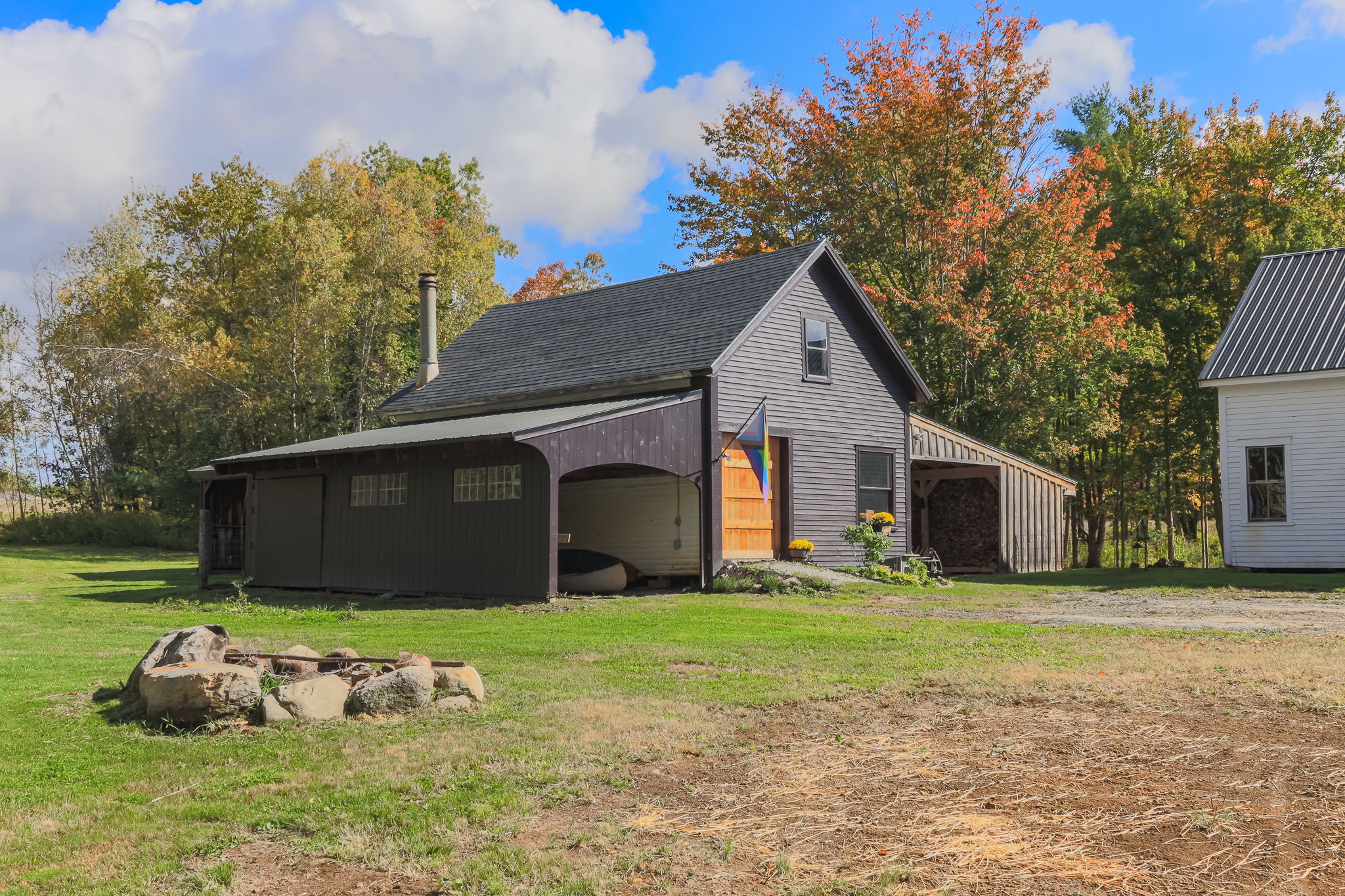 ExteriorsBarn-1
