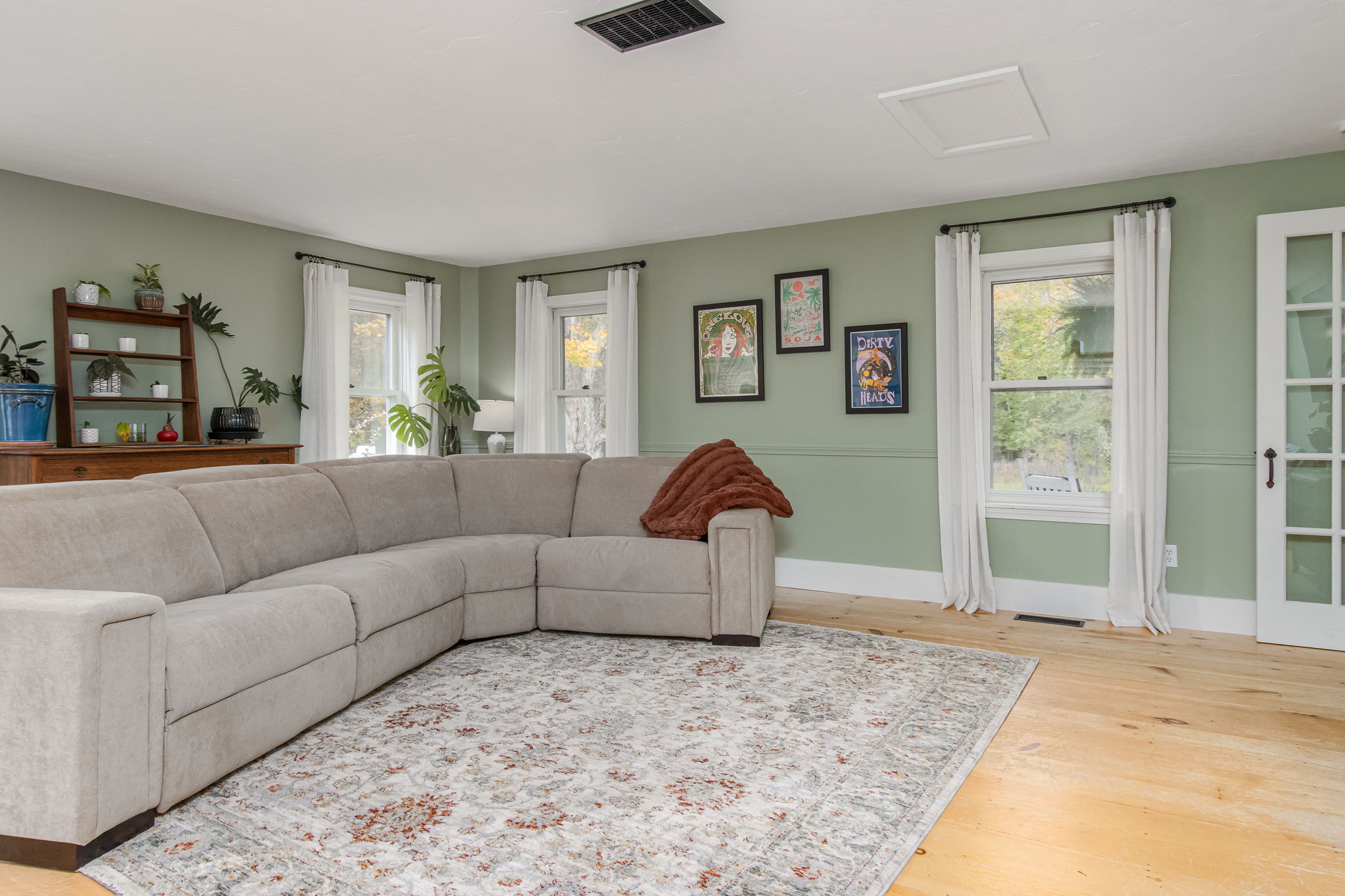 LivingRoom-2