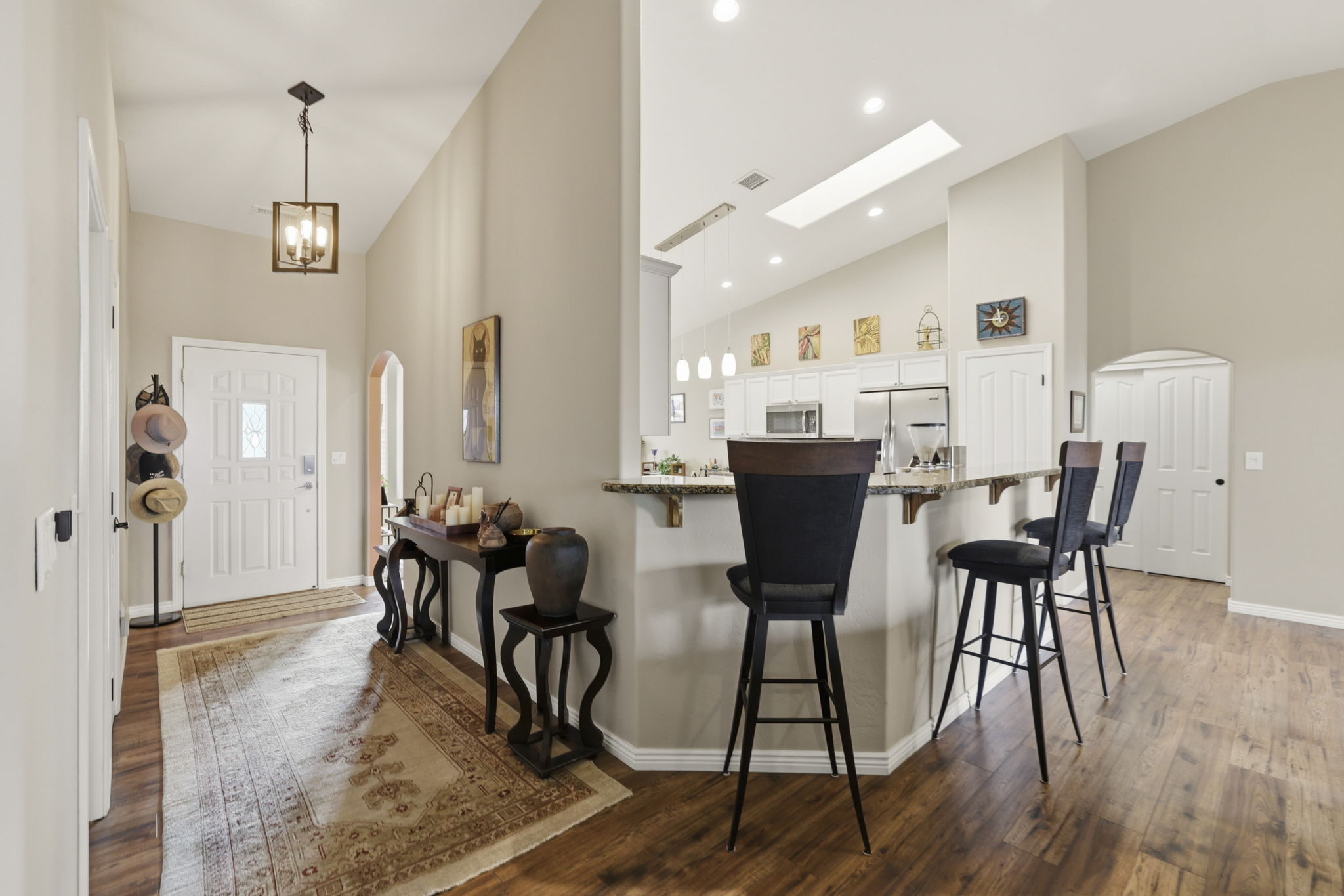 Foyer to Kitchen