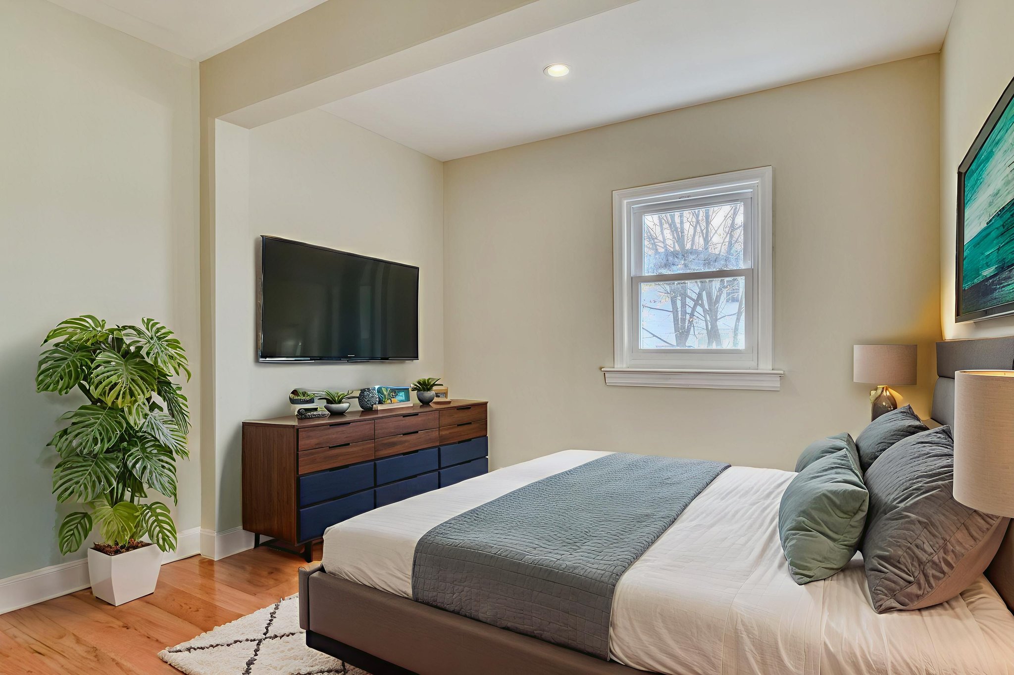 DSC_5321_42 virtually staged.jpeg