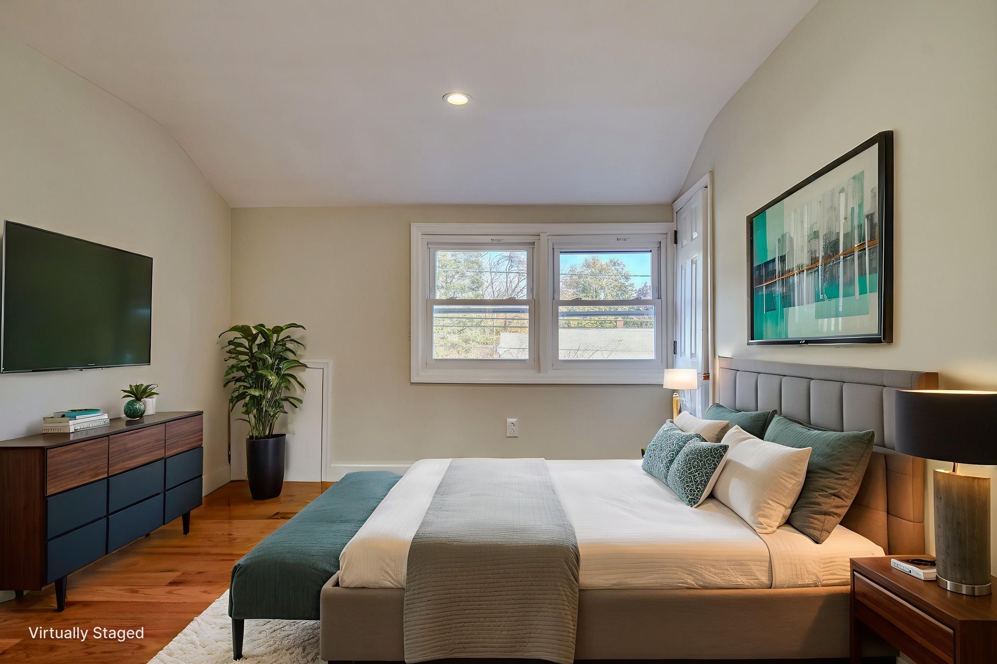 DSC_5345_50 virtually staged.jpeg