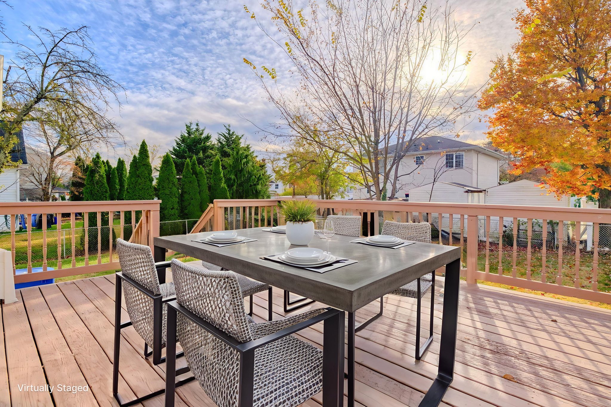 DSC_5382_4 virtually staged.jpeg