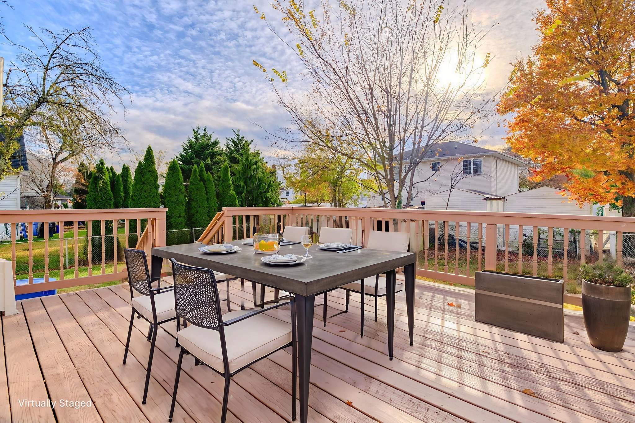 DSC_5382_4 virtually staged.jpeg