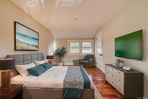 DSC_5354_53 virtually staged.jpeg