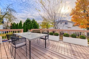 DSC_5382_4 virtually staged.jpeg