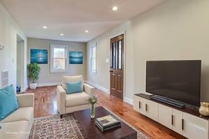 DSC_5312_39 virtually staged.jpeg