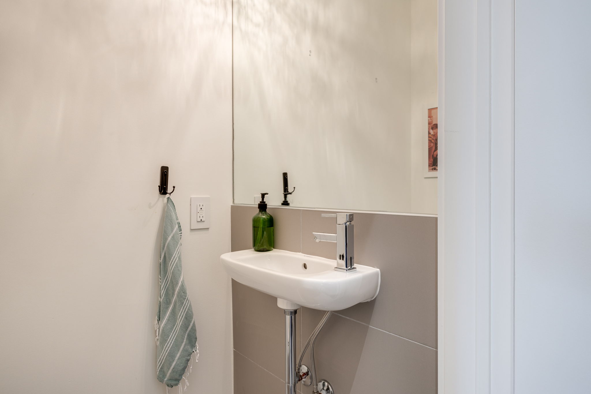 Toronto property showcase — delivered property photograph 9