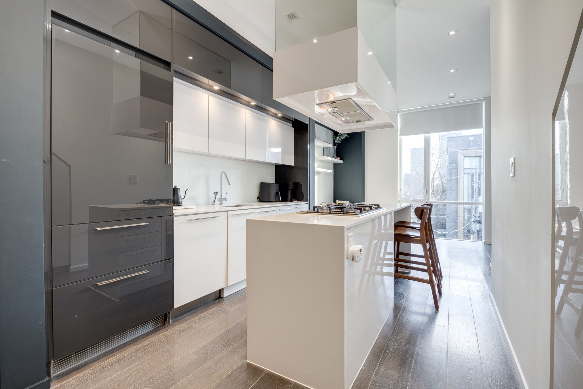 Toronto property showcase — delivered property photograph 3