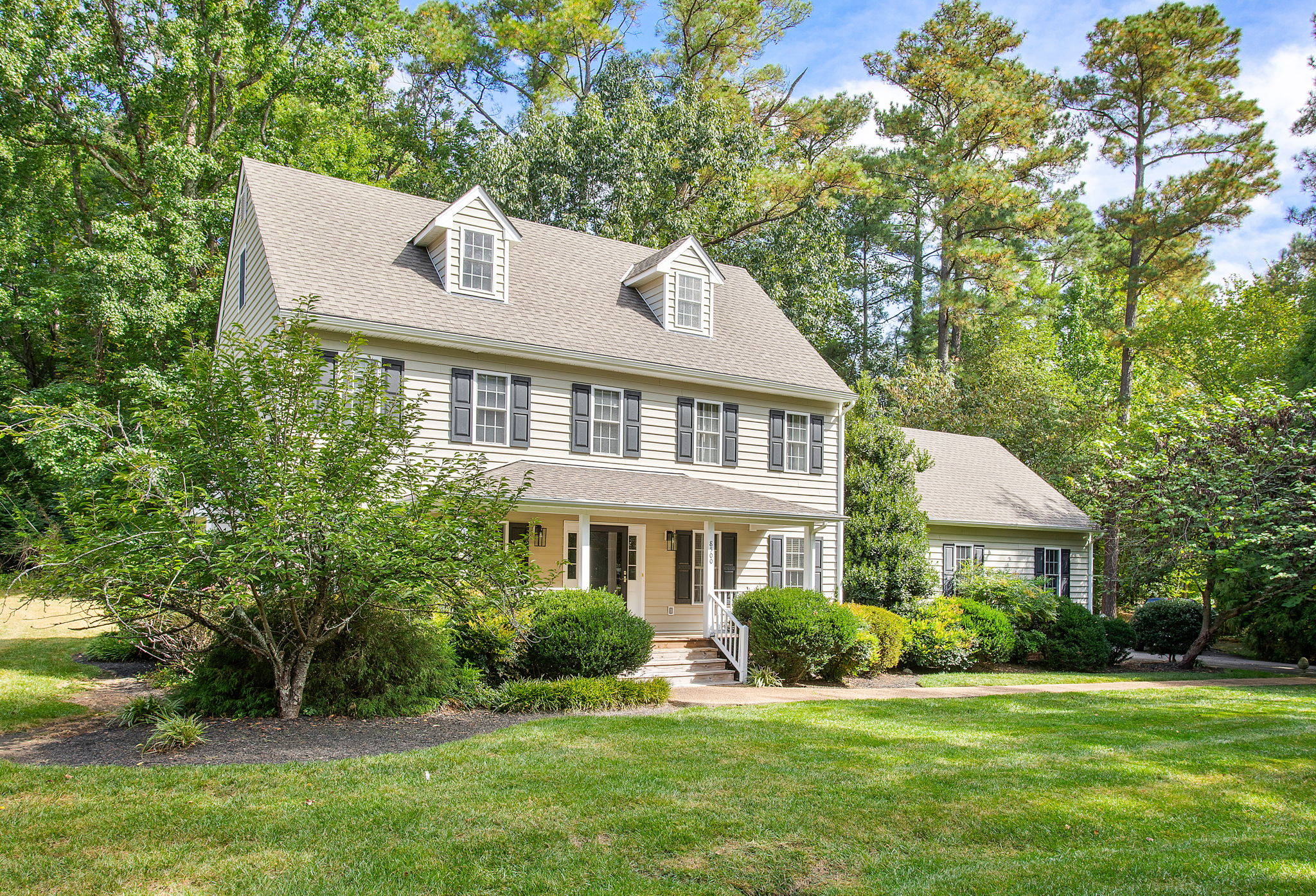 03-Exterior Front