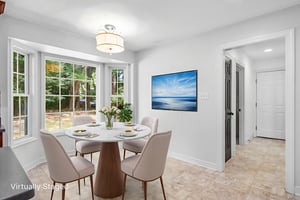 15-Casual Dining virtually staged.jpeg