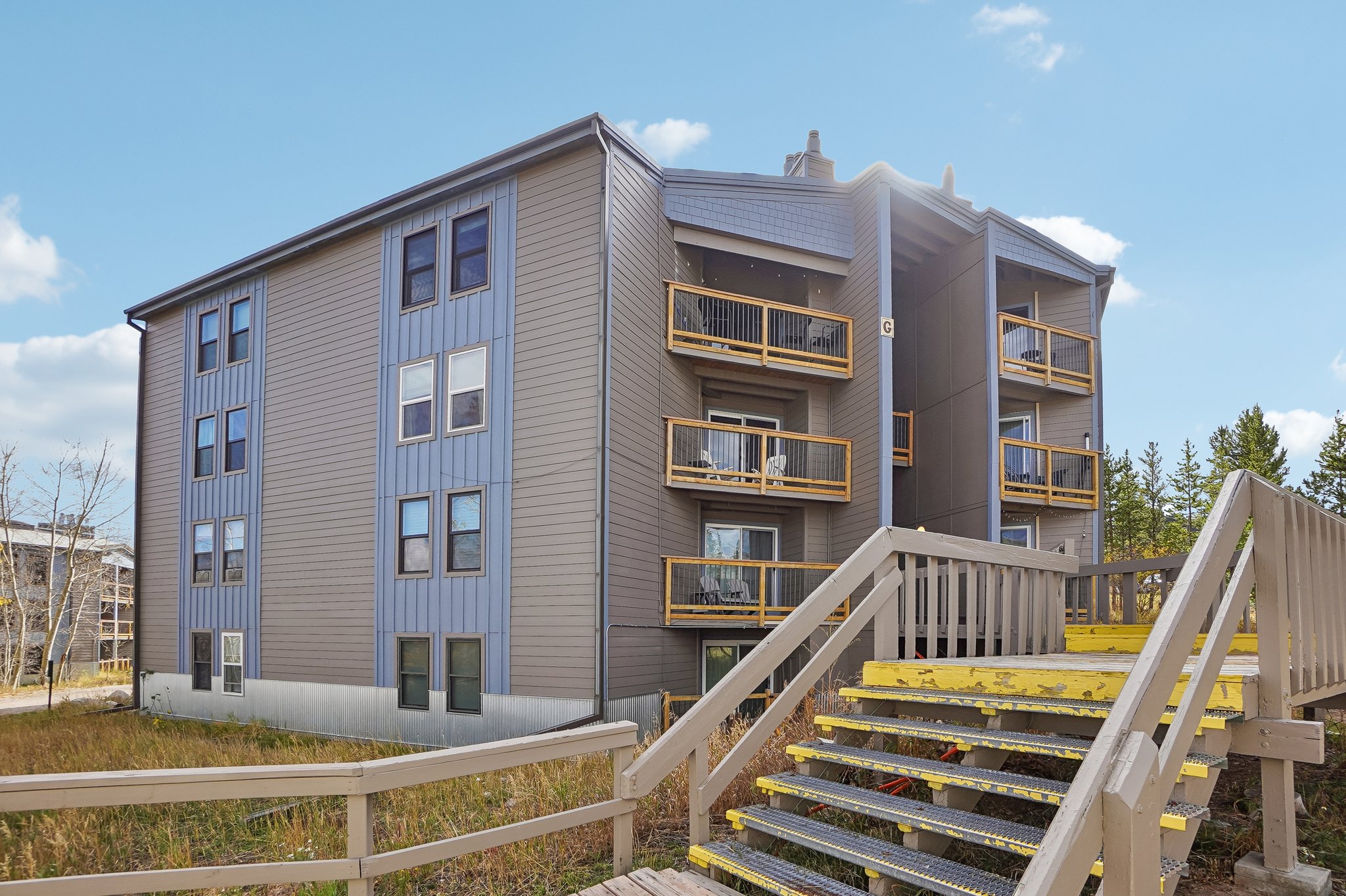 Ryan Gulch Rd apartment g205-S1110-002.jpg