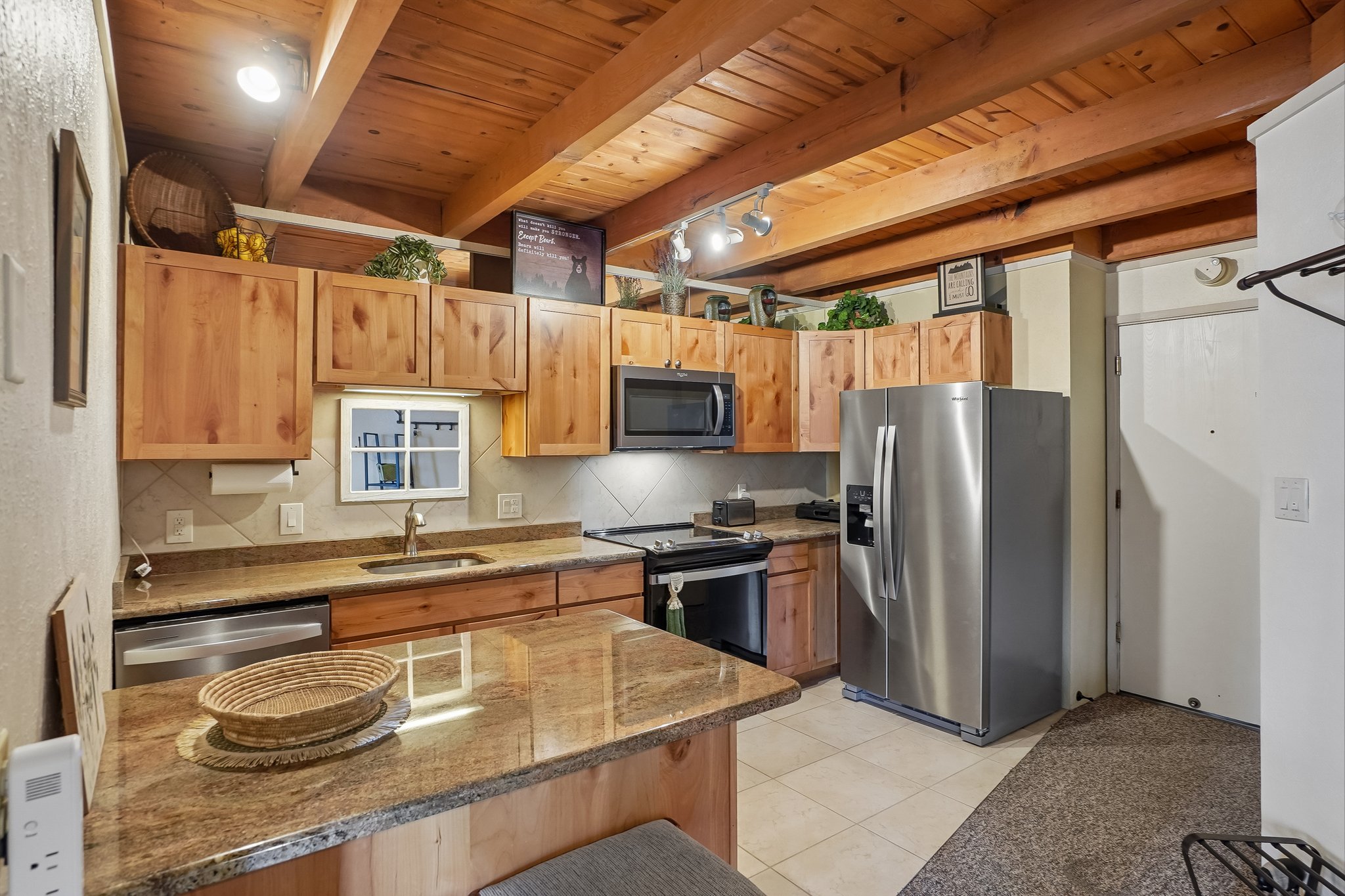 Ryan Gulch Rd apartment g205-S1110-012.jpg