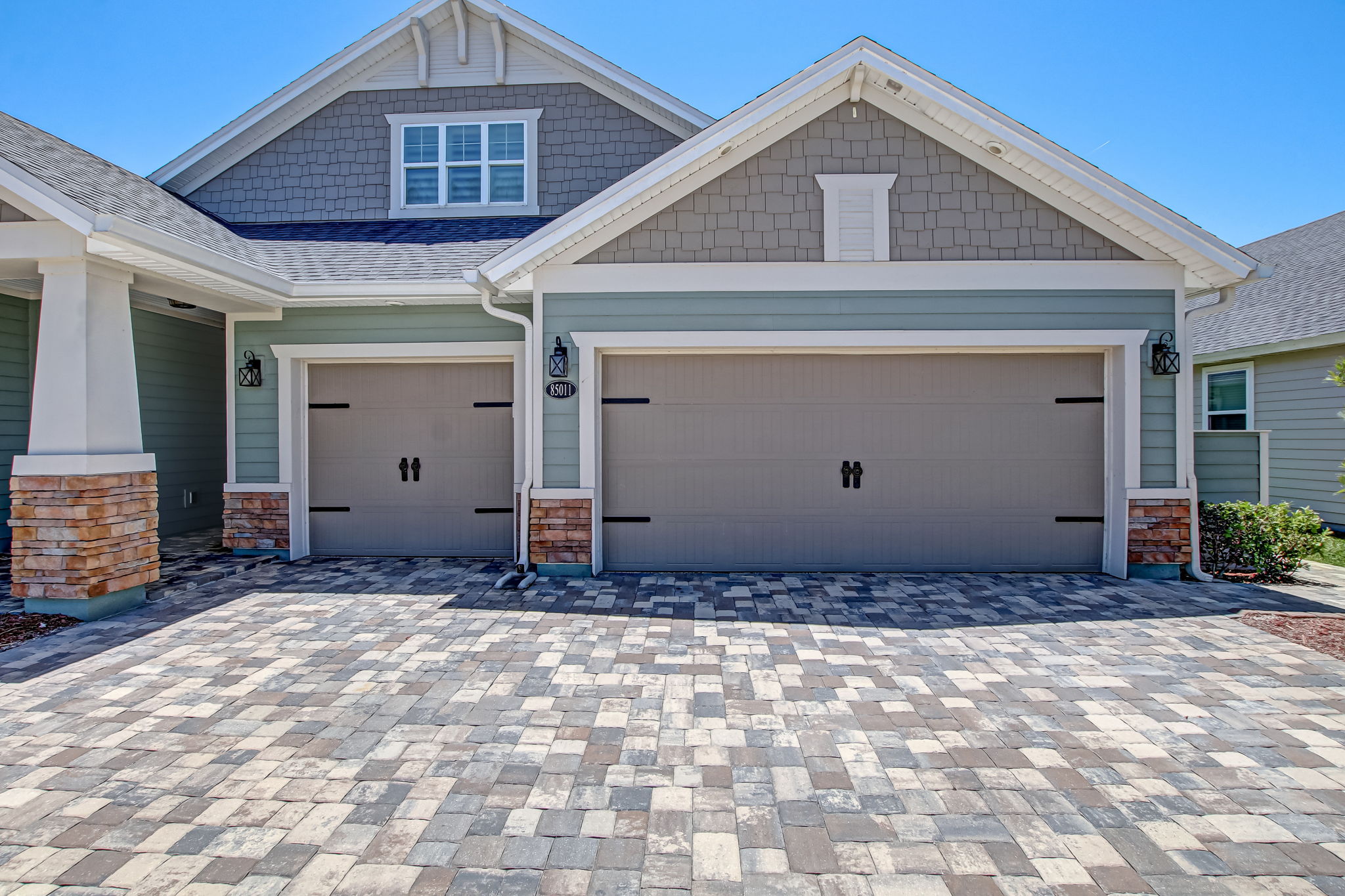 Three Car Garage