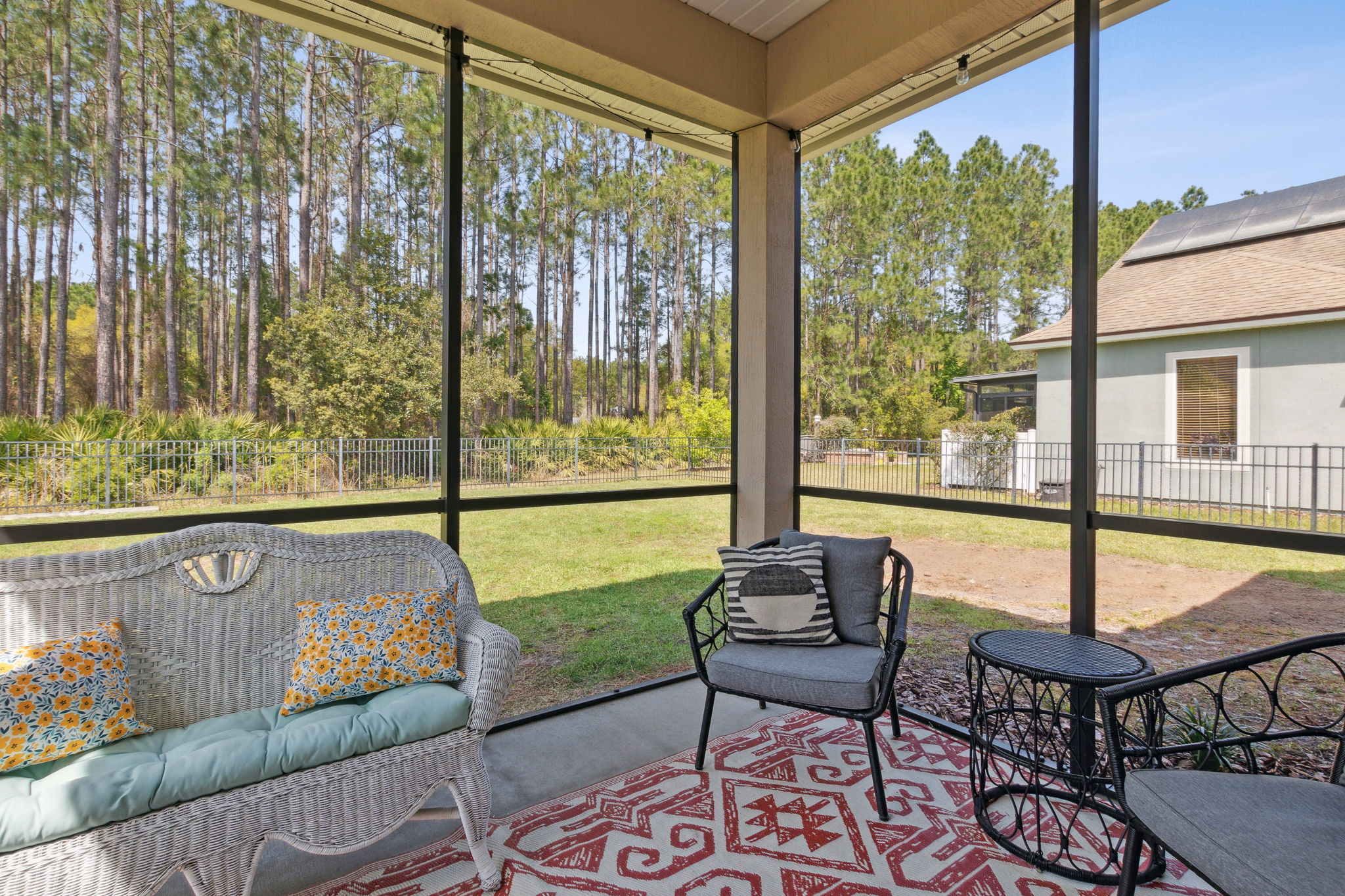 Screened-in Porch