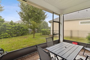 Screened-in Porch