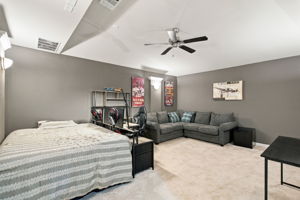  Photo 36