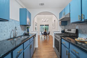 Cool arch to kitchen