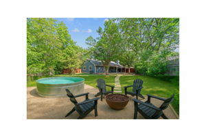 Backyard virtually revisioned as gathering spot