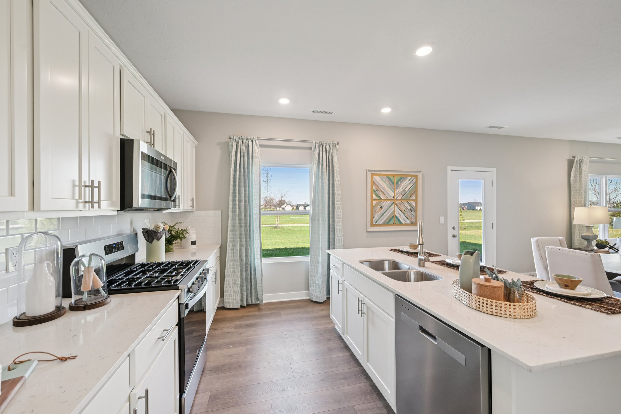 Hemingway Dr-S1303-013.jpg