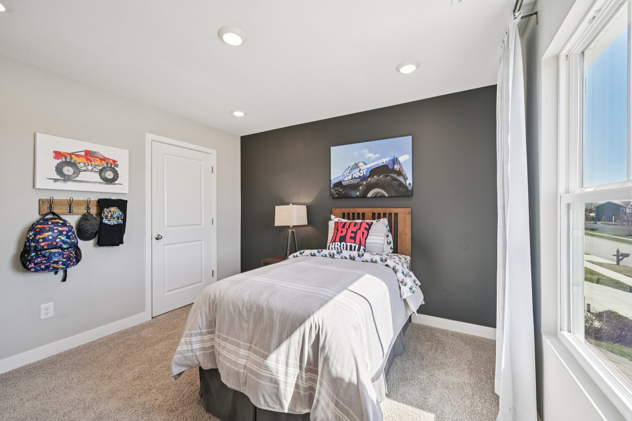 Hemingway Dr-S1303-023.jpg