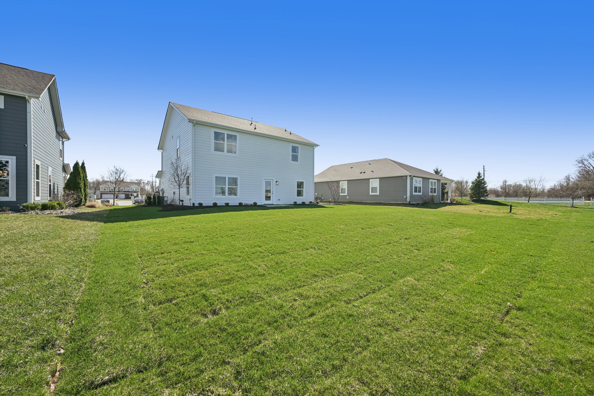 Hemingway Dr-S1303-043.jpg