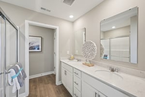 Hemingway Dr-S1303-037.jpg