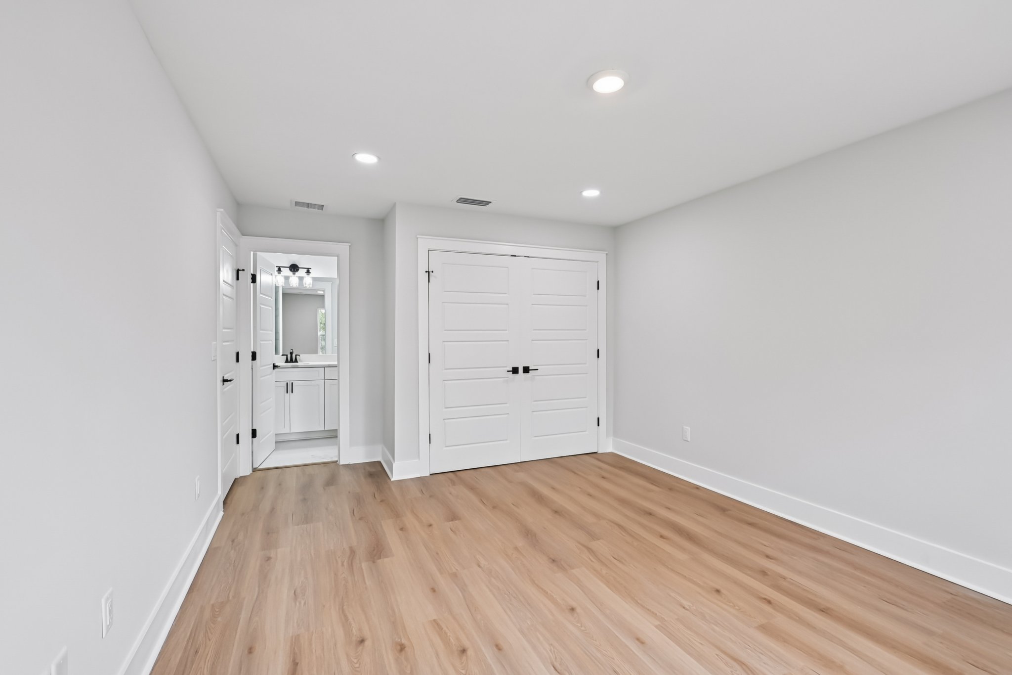 Southern Creek Blvd-S1301-035.jpg