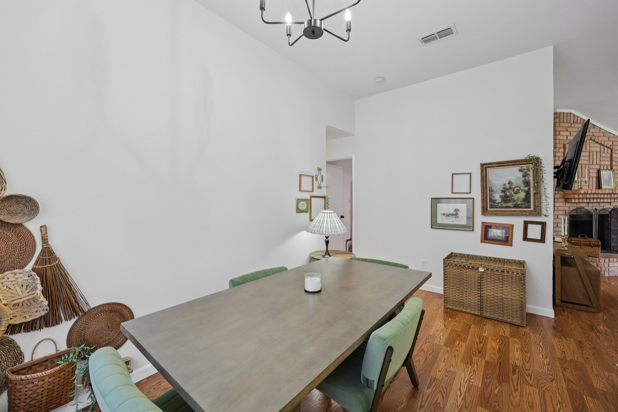 Arbor Hill Ct-S1610-010.jpg