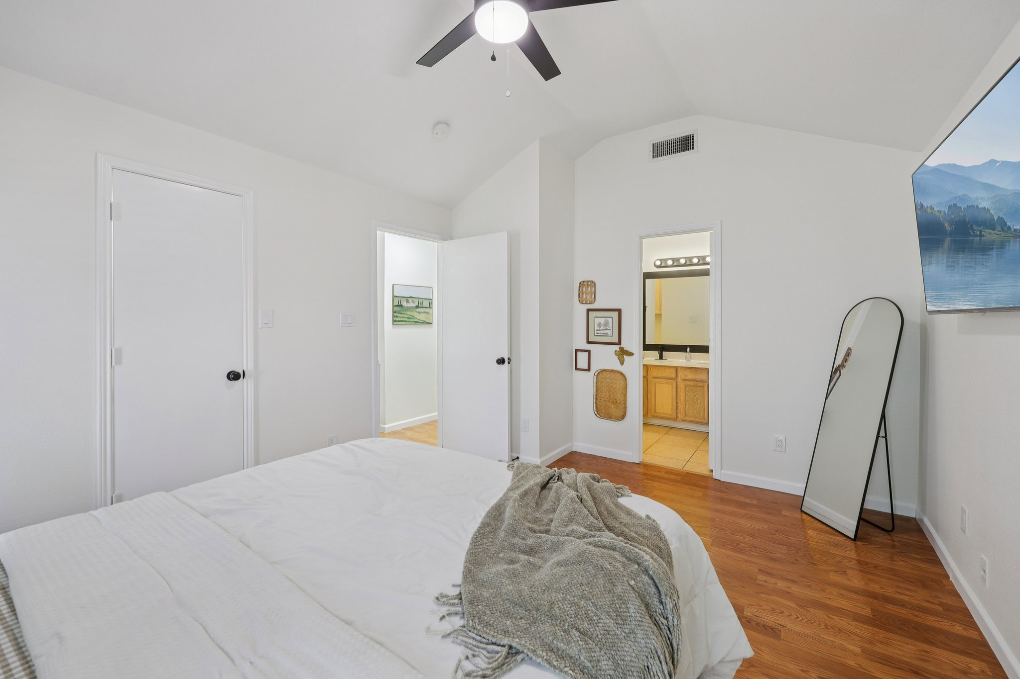 Arbor Hill Ct-S1610-023.jpg