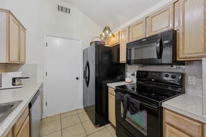 Arbor Hill Ct-S1610-014.jpg