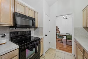 Arbor Hill Ct-S1610-015.jpg