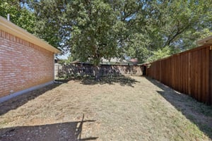 Arbor Hill Ct-S1610-032.jpg