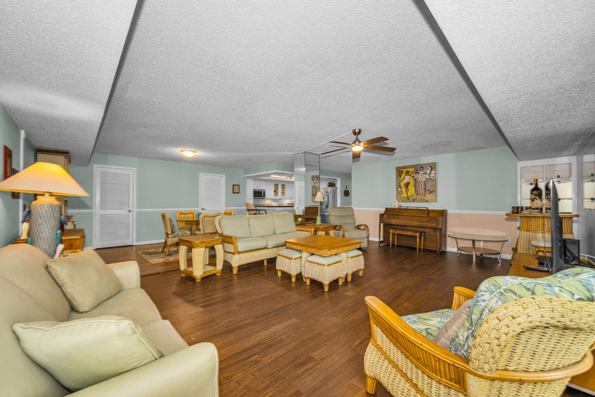 Living Room 4