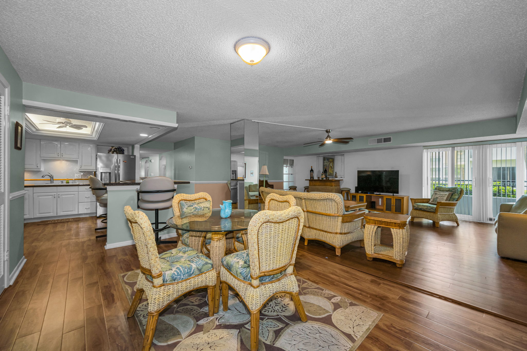 Dining Room 4
