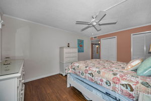 Primary Bedroom 1c