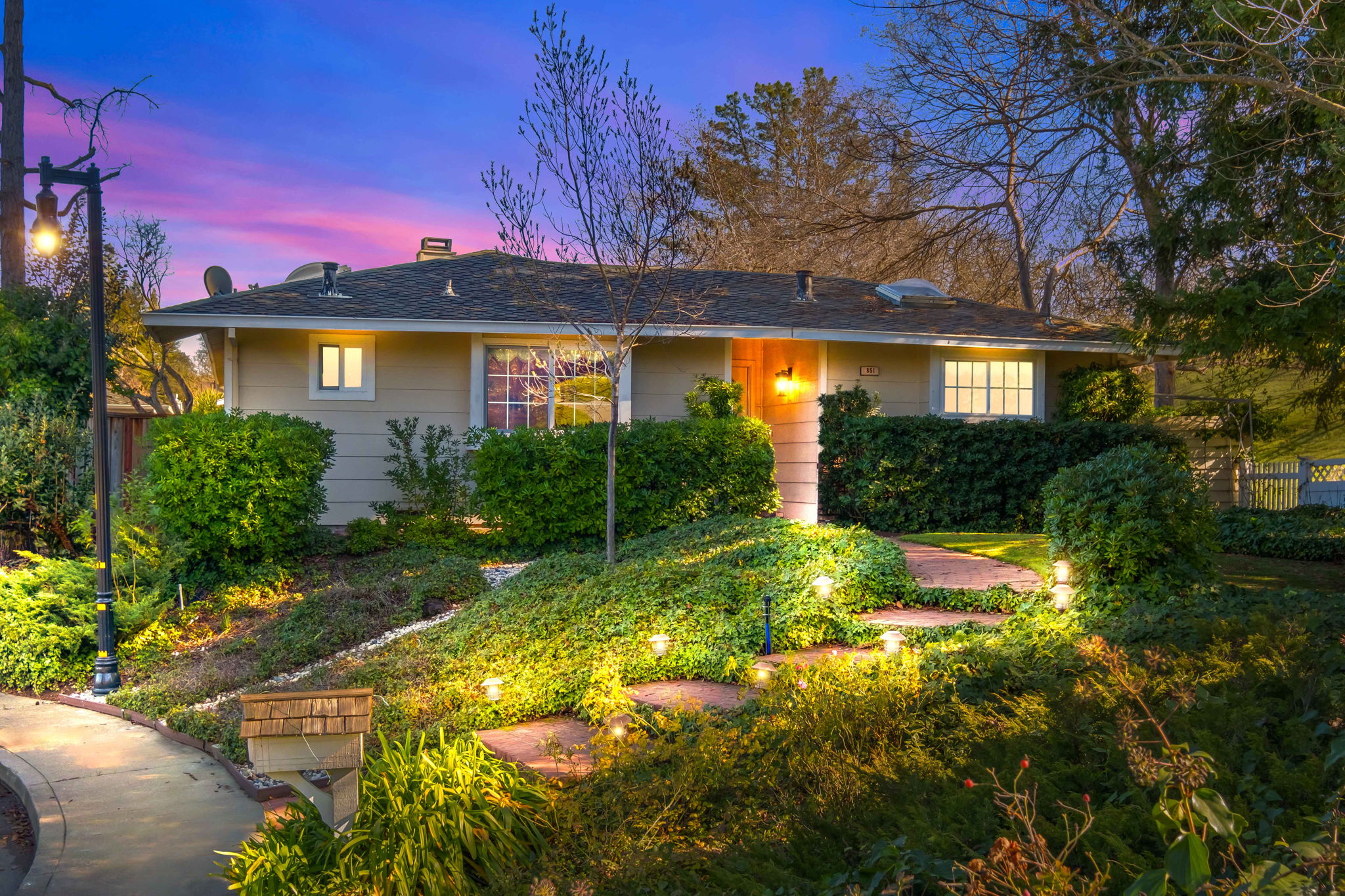 This image has been digitally altered. See original photo.