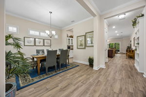Foyer/Dining Room