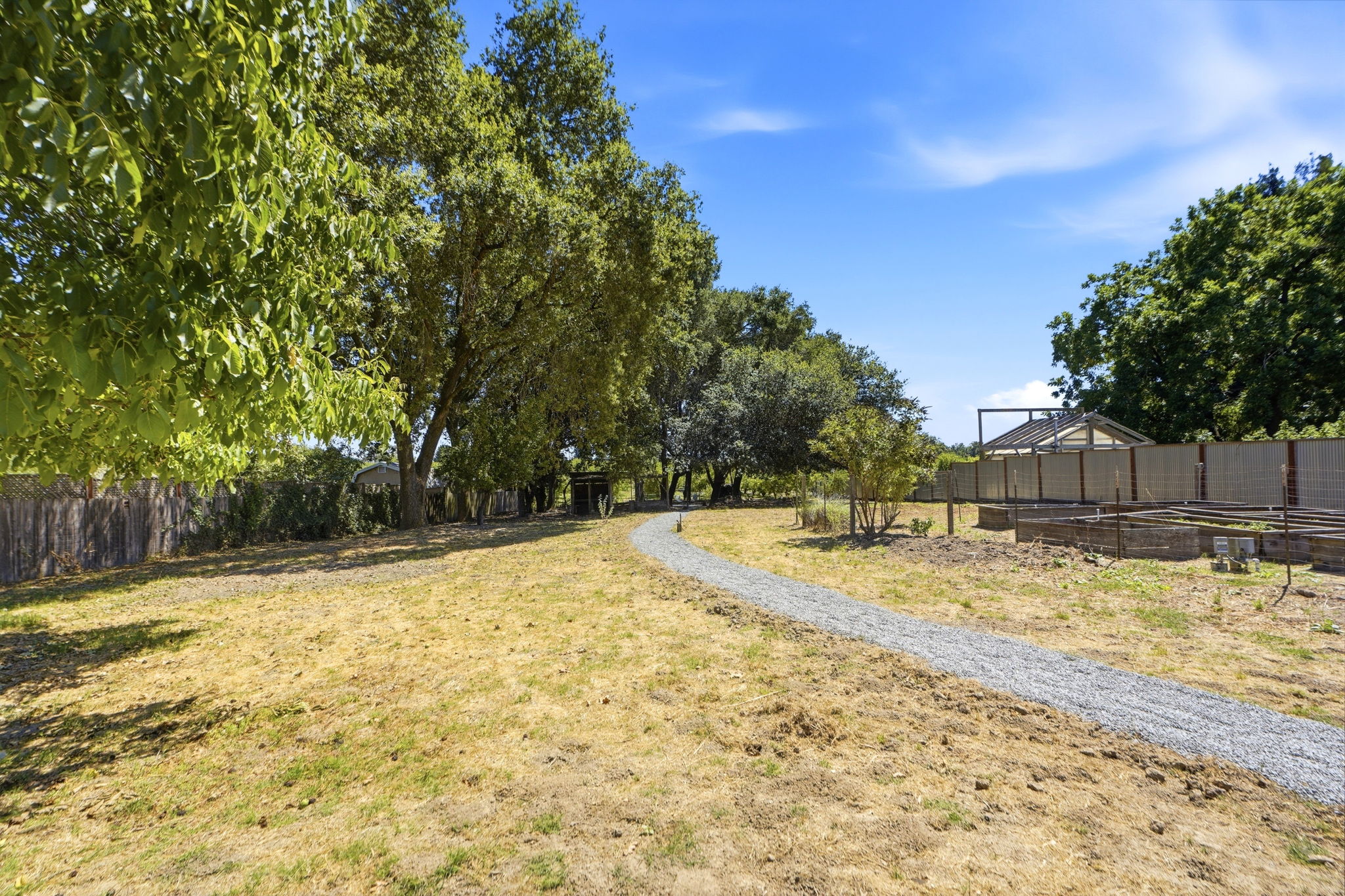 056_F8_8511 Sonoma Ave