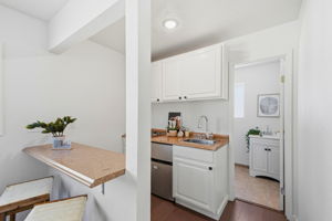 023_F8_8511 Sonoma Ave