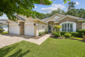 Welcome to 85128 Amagansett Dr