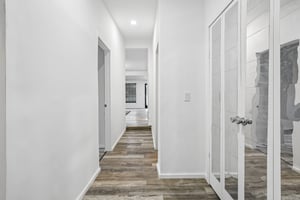 N Branch Ave-S1706-006.jpg